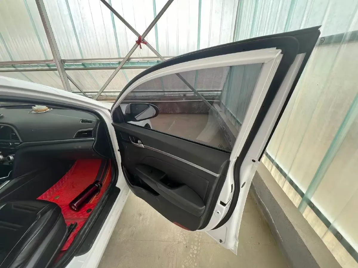 2020 Hyundai Elantra 1.5L 115HP L4 CVT,autocango,china used car exporter,china ev exporter,chinese used car exporter,chinese used ev exporter