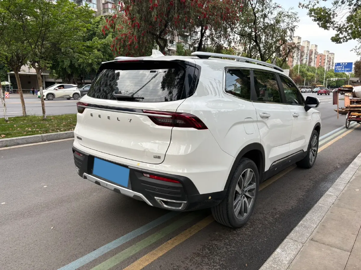 2022 Geely Okavango 1.8T 184HP L4 7DCT,autocango,china used car exporter,china ev exporter,chinese used car exporter,chinese used ev exporter