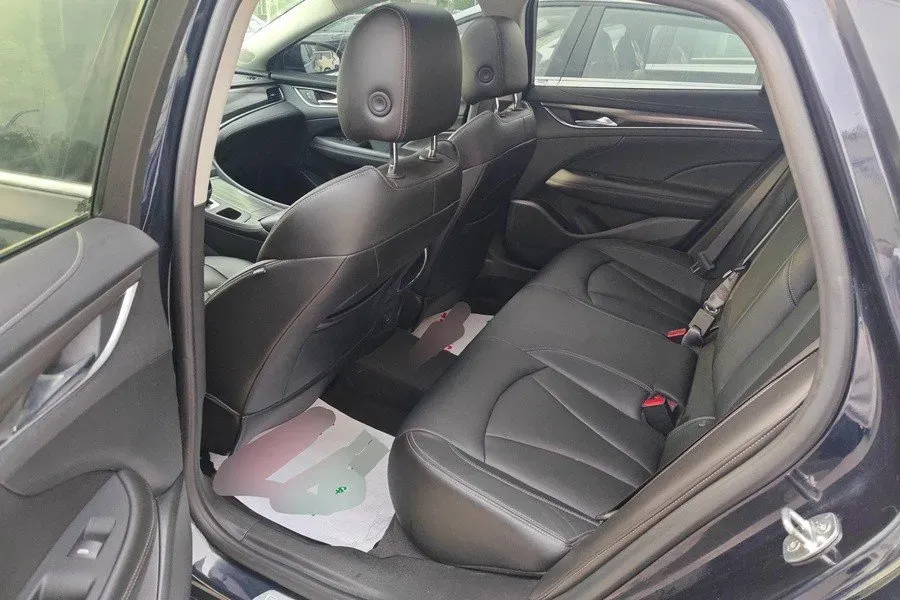 2021 Buick Larcosse 2.0T 237HP L4 9AT,autocango,china used car exporter,china ev exporter,chinese used car exporter,chinese used ev exporter