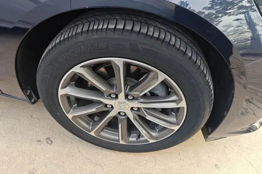 2021 Buick Larcosse 2.0T 237HP L4 9AT,autocango,china used car exporter,china ev exporter,chinese used car exporter,chinese used ev exporter