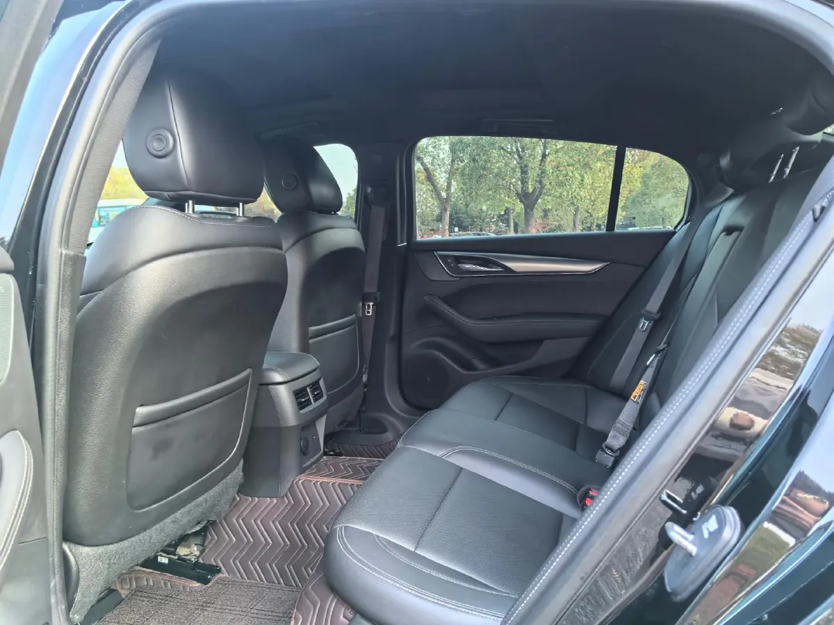 2025 Cadillac CT5 2.0T 237HP L4 10AT,autocango,china used car exporter,china ev exporter,chinese used car exporter,chinese used ev exporter