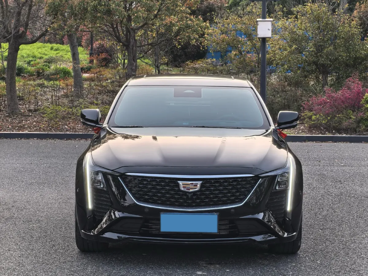 2025 Cadillac CT5 2.0T 237HP L4 10AT,autocango,china used car exporter,china ev exporter,chinese used car exporter,chinese used ev exporter