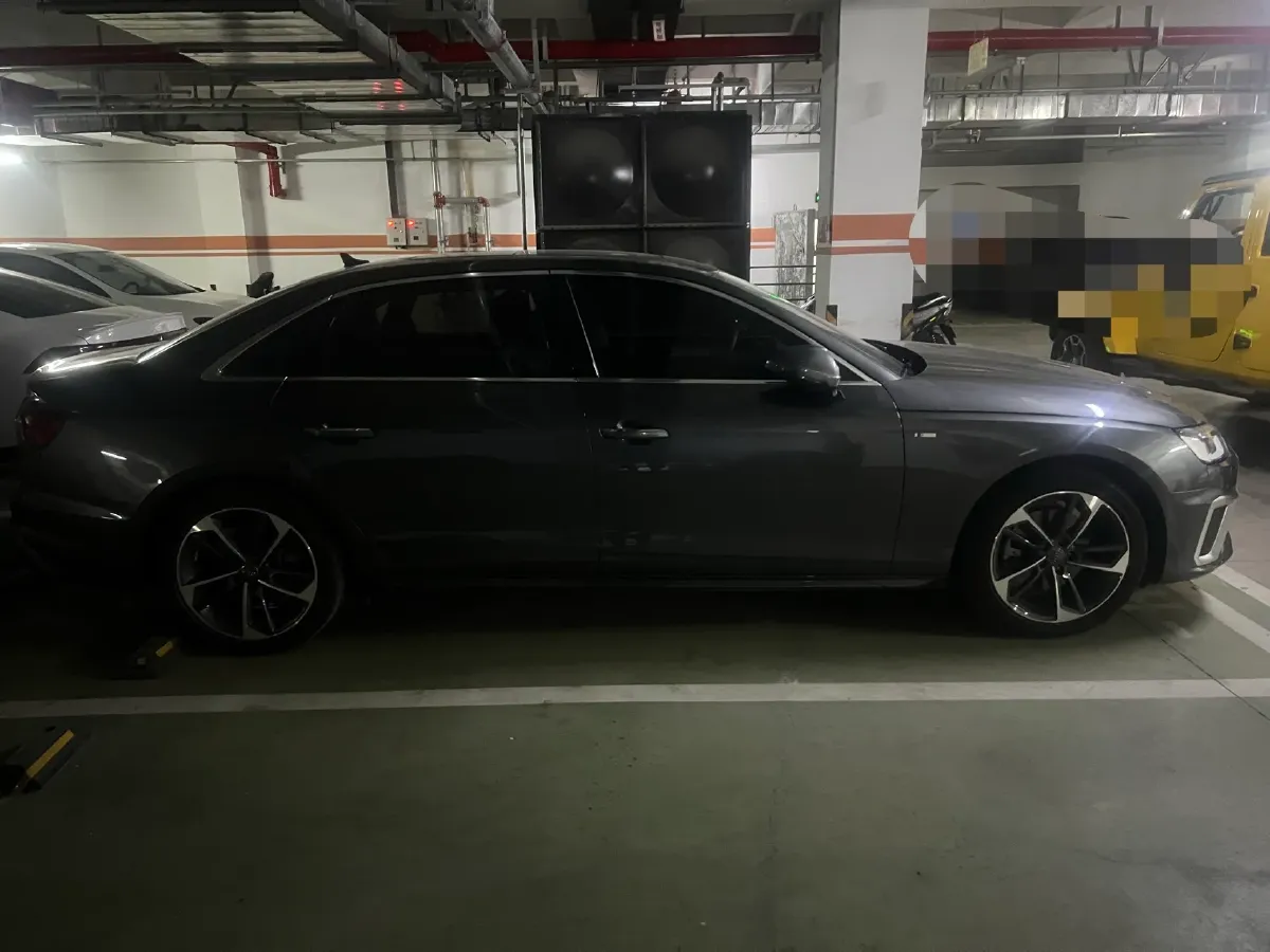 2020 Audi A4L 2.0T 150HP L4 7DCT,autocango,china used car exporter,china ev exporter,chinese used car exporter,chinese used ev exporter