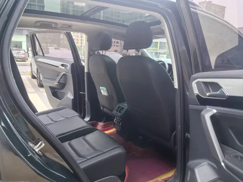 2020 Volkswagen Tayron 2.0T 186HP L4 7DCT,autocango,china used car exporter,china ev exporter,chinese used car exporter,chinese used ev exporter