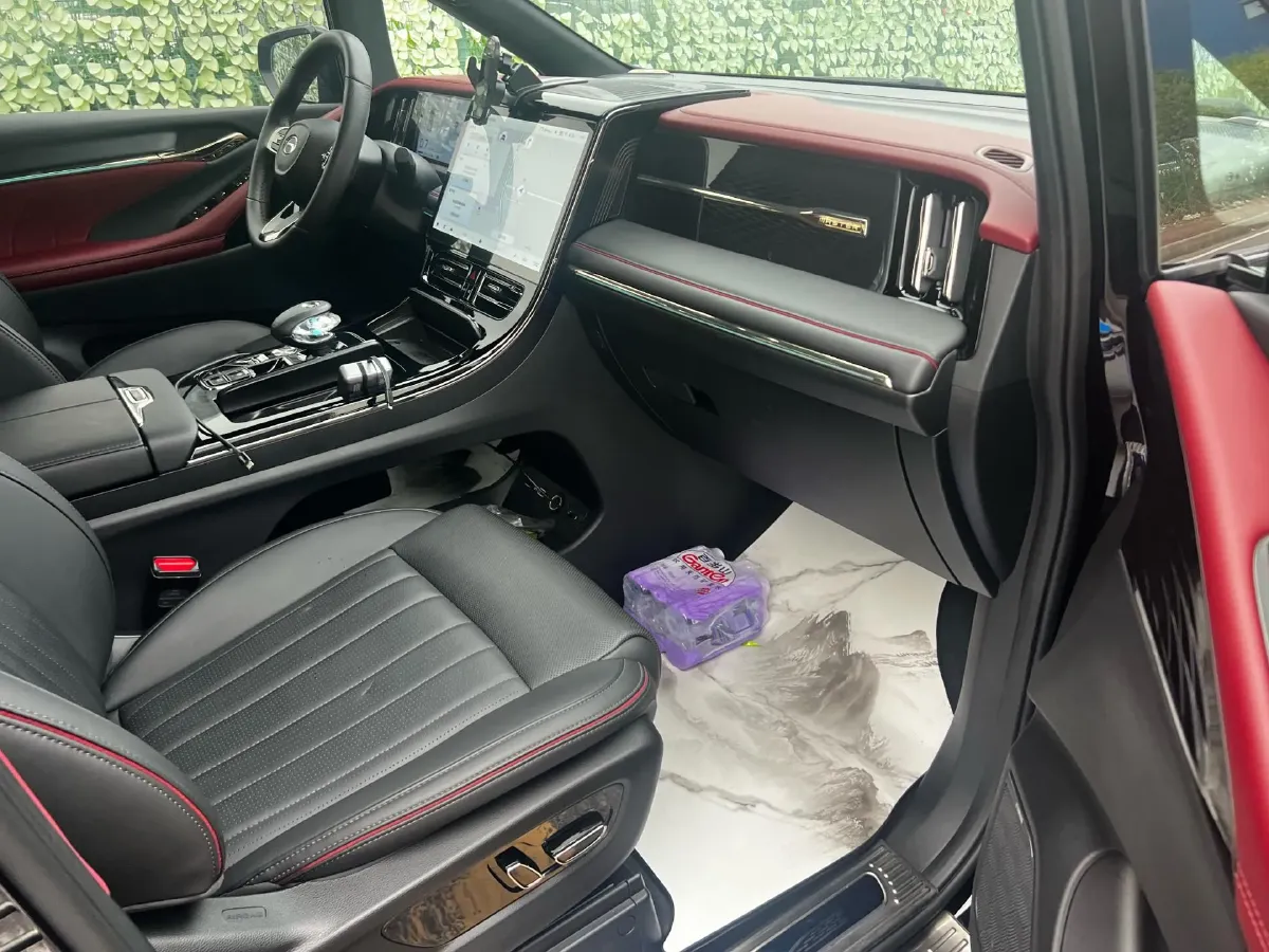 2023 GAC Trumpchi M8 2.0T 252HP L4 8AT,autocango,china used car exporter,china ev exporter,chinese used car exporter,chinese used ev exporter