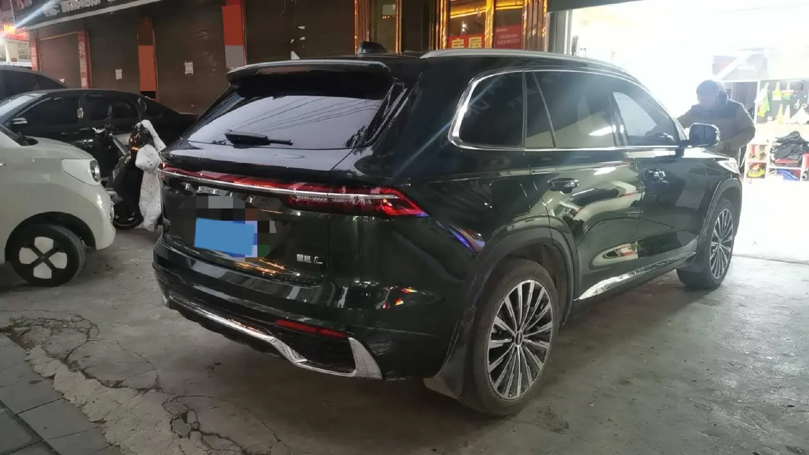 2025 Geely Monjaro 2.0T 238HP L4 8AT,autocango,china used car exporter,china ev exporter,chinese used car exporter,chinese used ev exporter