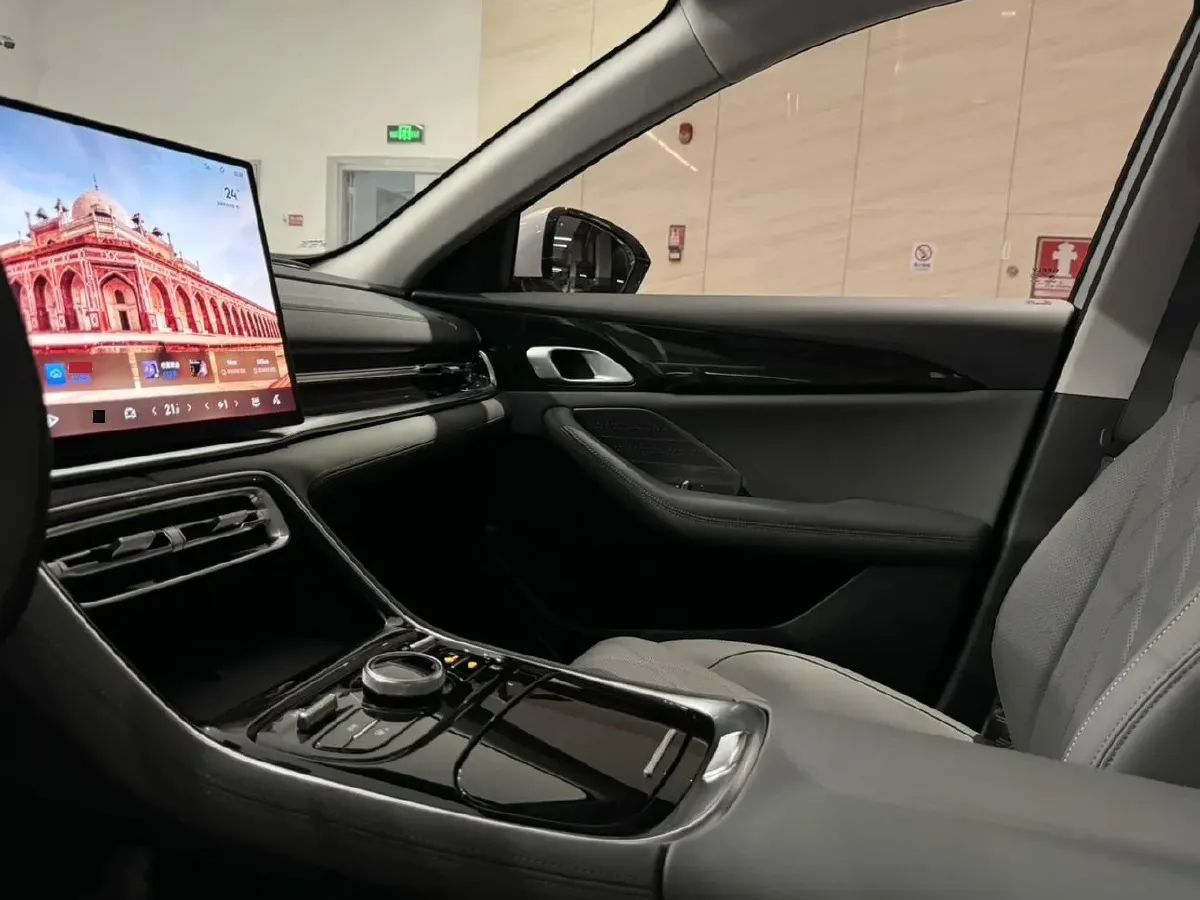 2025 Geely Galaxy A7 1.5L 112HP L4 1DHT PHEV,autocango,china used car exporter,china ev exporter,chinese used car exporter,chinese used ev exporter