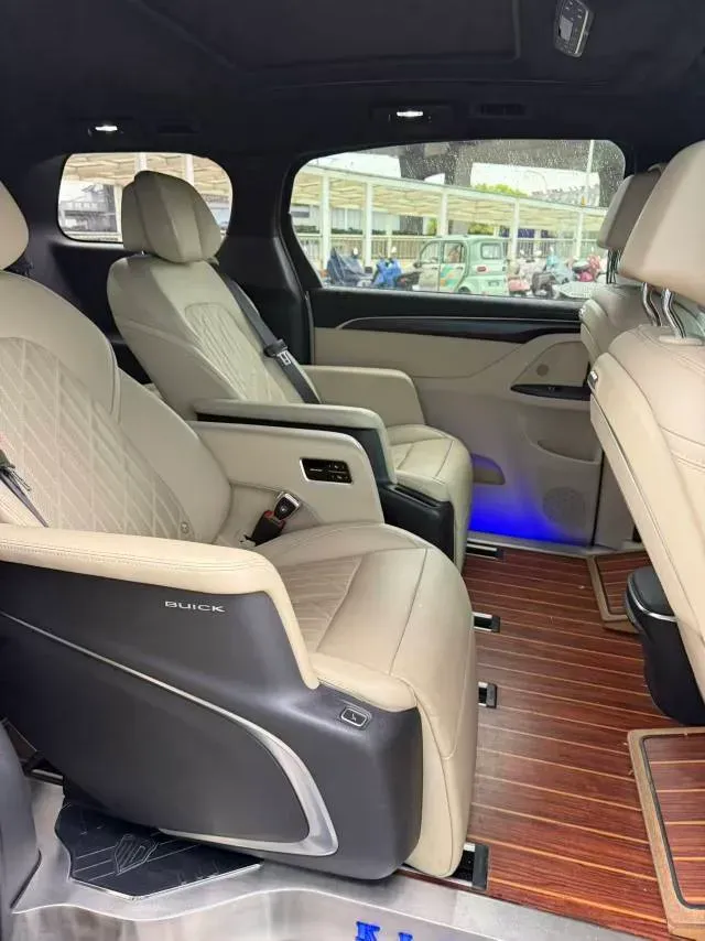 2022 Buick GL8 2.0T 237HP L4 9AT,autocango,china used car exporter,china ev exporter,chinese used car exporter,chinese used ev exporter