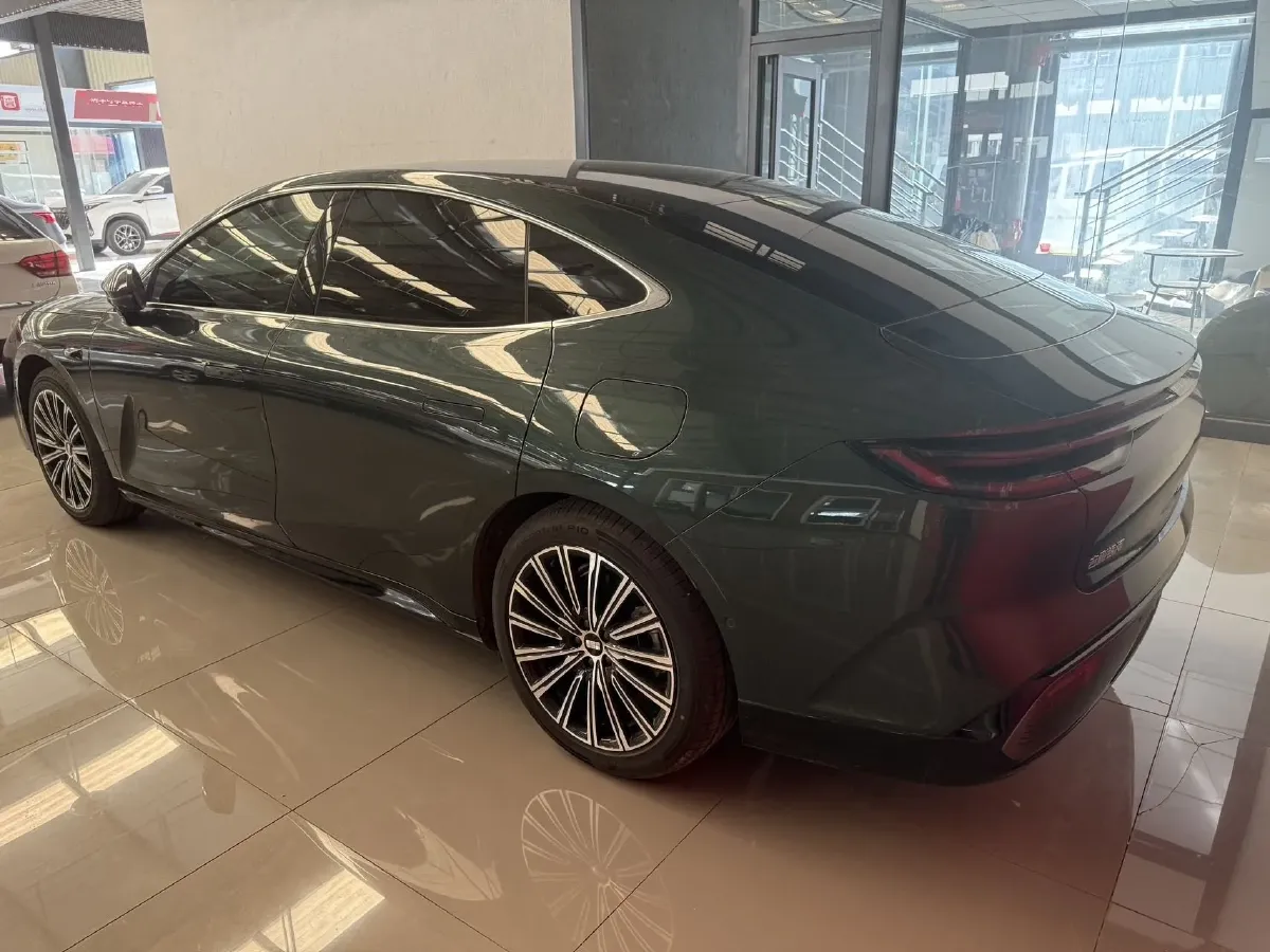 2025 Geely Galaxy Starshine 8 1.5L 112HP L4 1DHT PHEV,autocango,china used car exporter,china ev exporter,chinese used car exporter,chinese used ev exporter