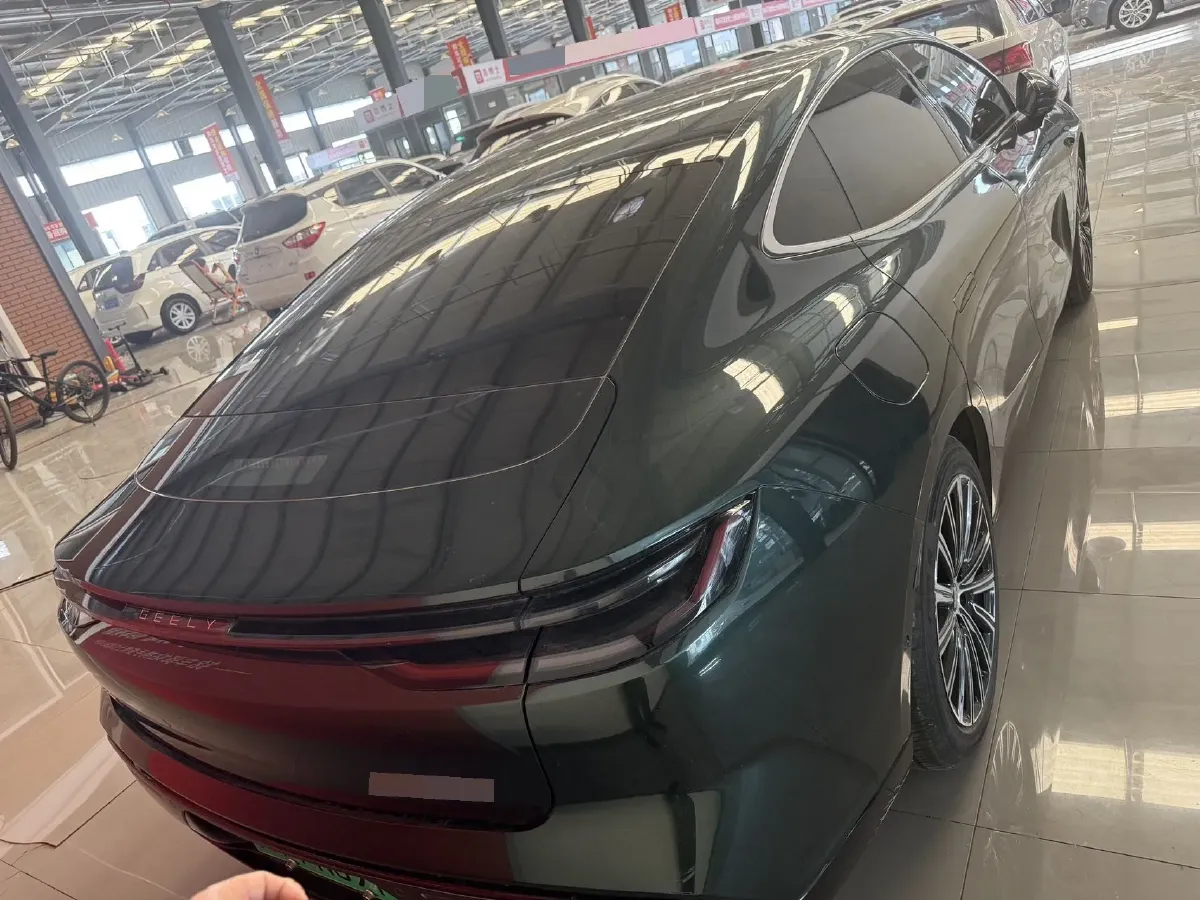 2025 Geely Galaxy Starshine 8 1.5L 112HP L4 1DHT PHEV,autocango,china used car exporter,china ev exporter,chinese used car exporter,chinese used ev exporter