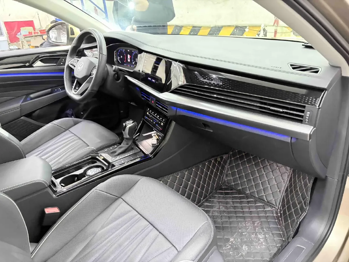 2022 Volkswagen Passat 2.0T 186HP L4 7DCT,autocango,china used car exporter,china ev exporter,chinese used car exporter,chinese used ev exporter