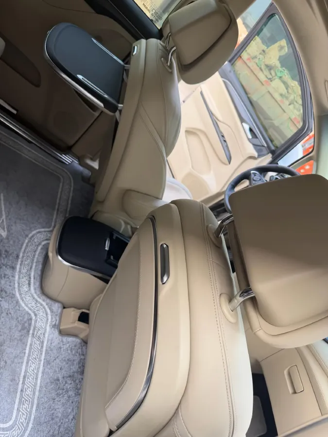 2023 Buick GL8 2.0T 237HP L4 9AT,autocango,china used car exporter,china ev exporter,chinese used car exporter,chinese used ev exporter