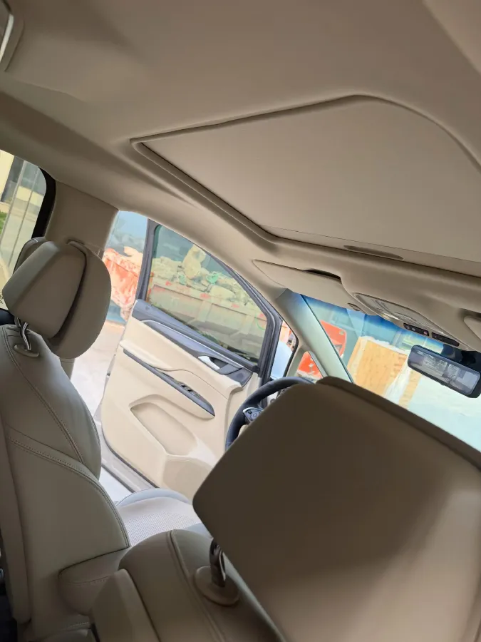 2023 Buick GL8 2.0T 237HP L4 9AT,autocango,china used car exporter,china ev exporter,chinese used car exporter,chinese used ev exporter