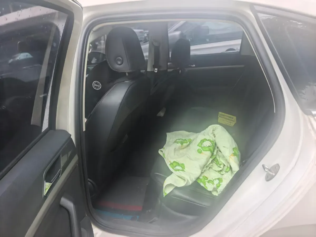 2021 Volkswagen Lavida 1.5L 113HP L4 6AT,autocango,china used car exporter,china ev exporter,chinese used car exporter,chinese used ev exporter