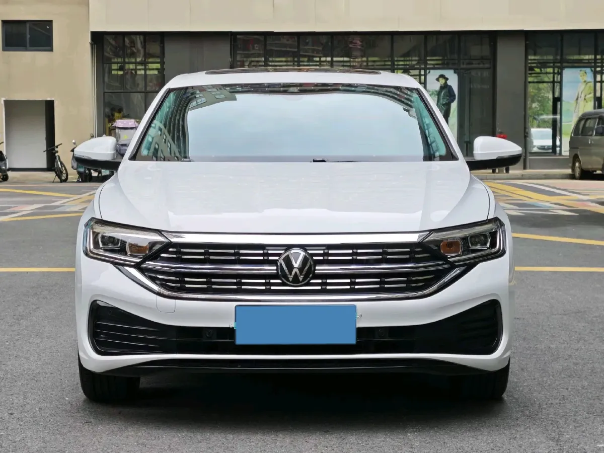 2023 Volkswagen Sagitar 1.5T 160HP L4 7DCT,autocango,china used car exporter,china ev exporter,chinese used car exporter,chinese used ev exporter