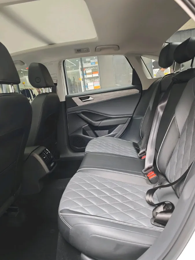 2023 Volkswagen Sagitar 1.5T 160HP L4 7DCT,autocango,china used car exporter,china ev exporter,chinese used car exporter,chinese used ev exporter