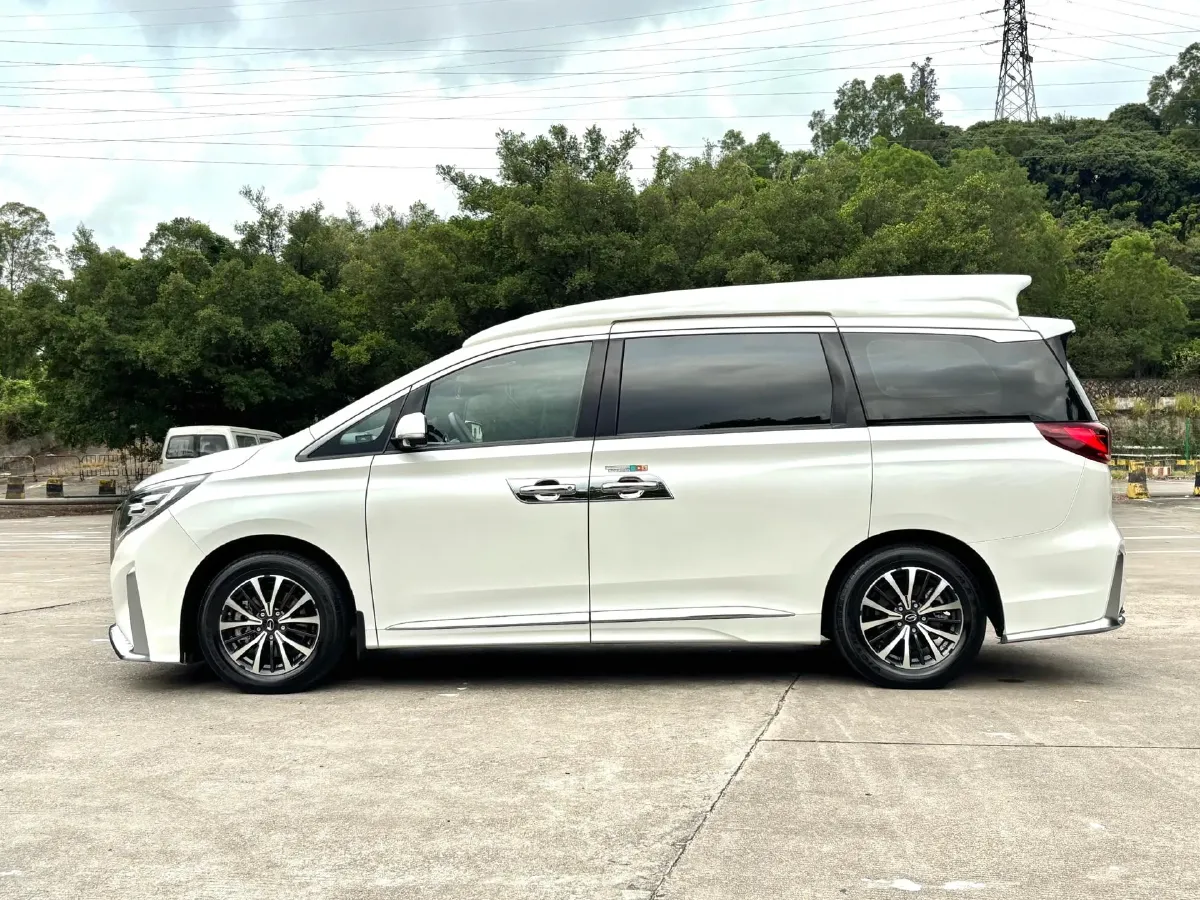 2021 GAC Trumpchi M8 2.0T 252HP L4 8AT,autocango,china used car exporter,china ev exporter,chinese used car exporter,chinese used ev exporter