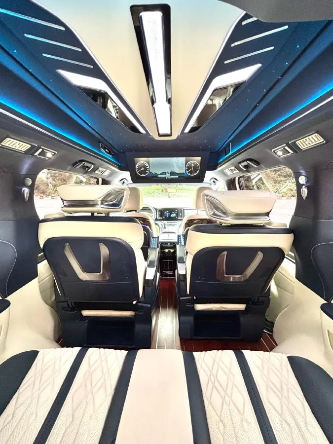 2021 GAC Trumpchi M8 2.0T 252HP L4 8AT,autocango,china used car exporter,china ev exporter,chinese used car exporter,chinese used ev exporter