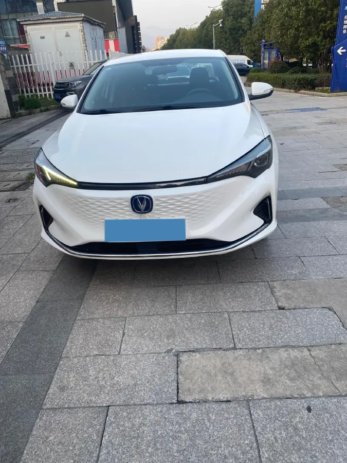 2022 ChangAn Eado BEV 47.78KWH,autocango,china used car exporter,china ev exporter,chinese used car exporter,chinese used ev exporter
