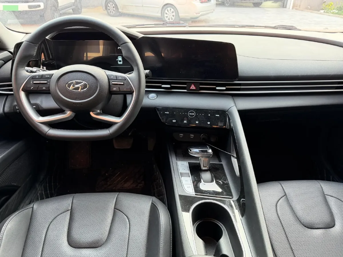 2022 Hyundai Elantra 1.5L 115HP L4 CVT,autocango,china used car exporter,china ev exporter,chinese used car exporter,chinese used ev exporter