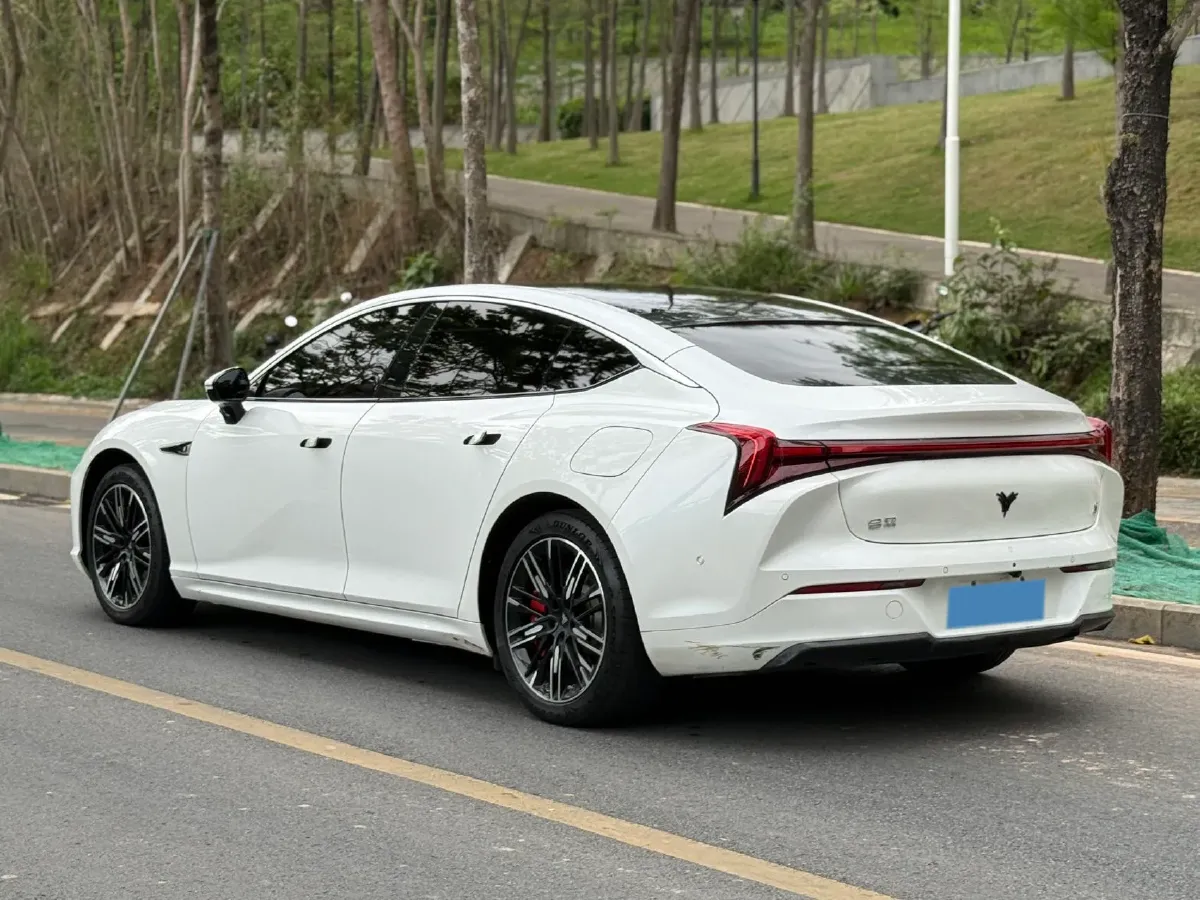 2022 Jeep Grand Commander 2.0T 234HP L4 9AT,autocango,china used car exporter,china ev exporter,chinese used car exporter,chinese used ev exporter