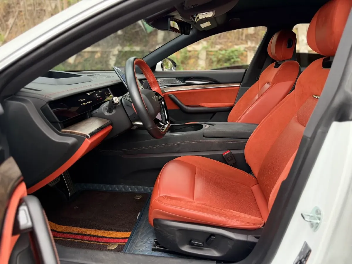 2022 Jeep Grand Commander 2.0T 234HP L4 9AT,autocango,china used car exporter,china ev exporter,chinese used car exporter,chinese used ev exporter