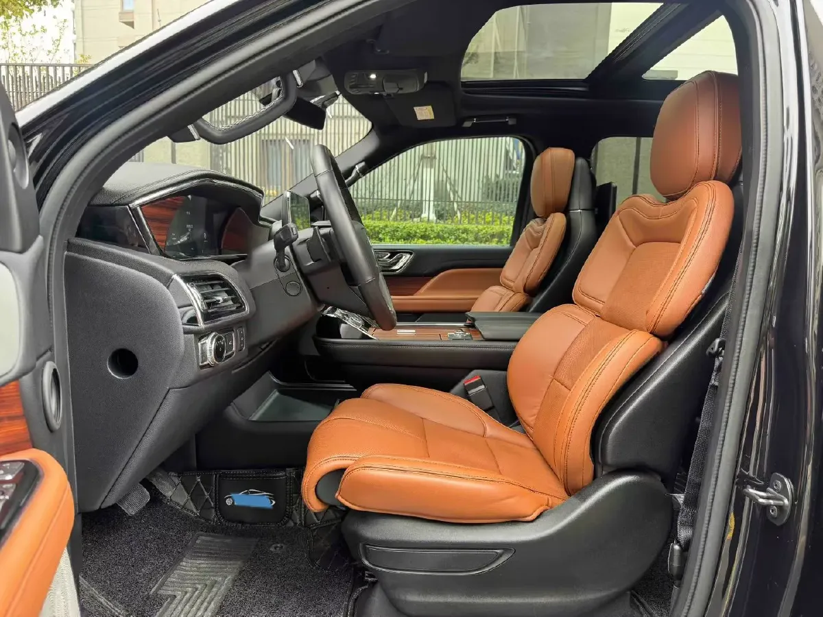 2019 Lincoln Navigator 3.5T 388HP V6 10AT,autocango,china used car exporter,china ev exporter,chinese used car exporter,chinese used ev exporter