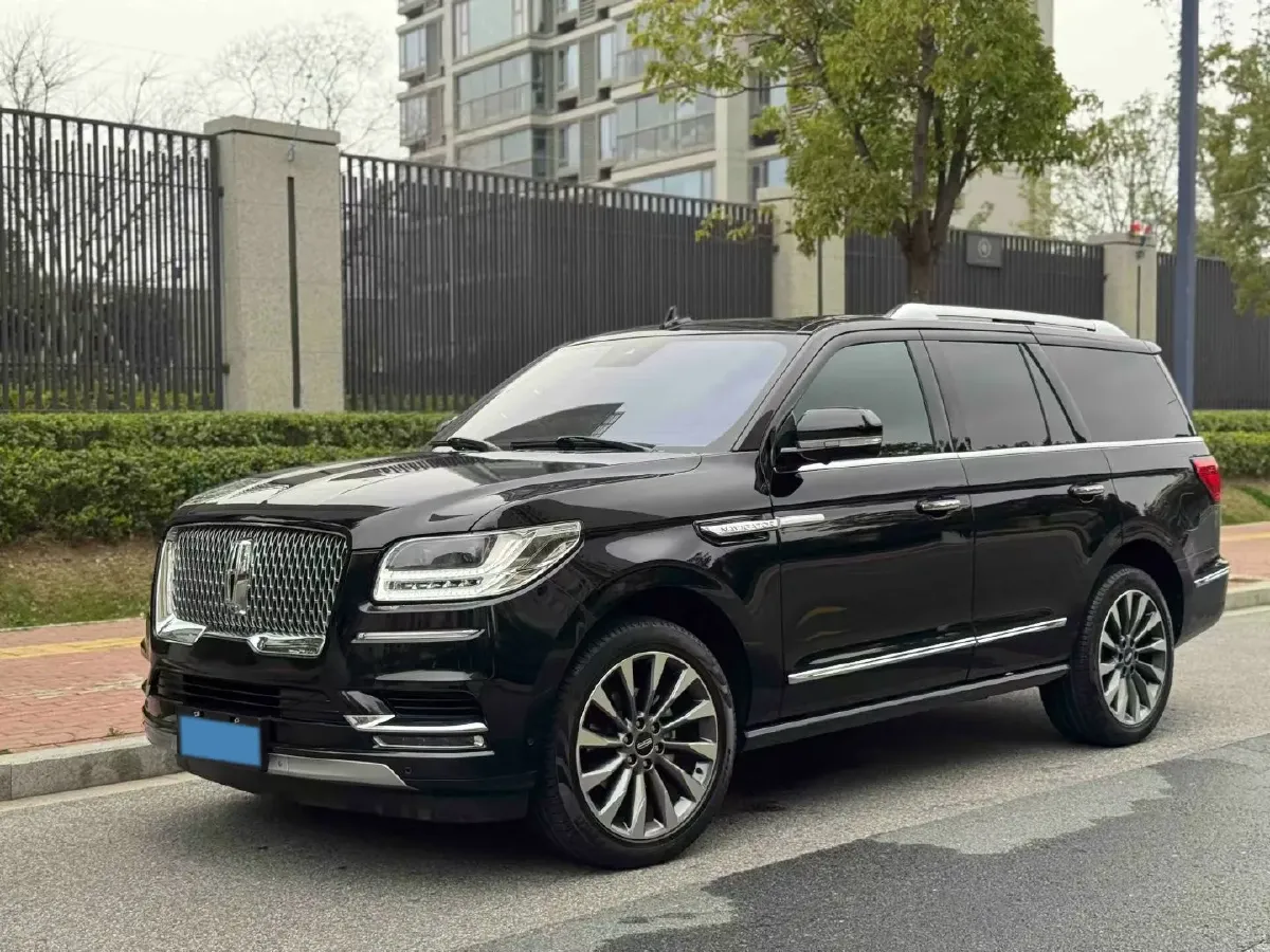 2019 Lincoln Navigator 3.5T 388HP V6 10AT,autocango,china used car exporter,china ev exporter,chinese used car exporter,chinese used ev exporter