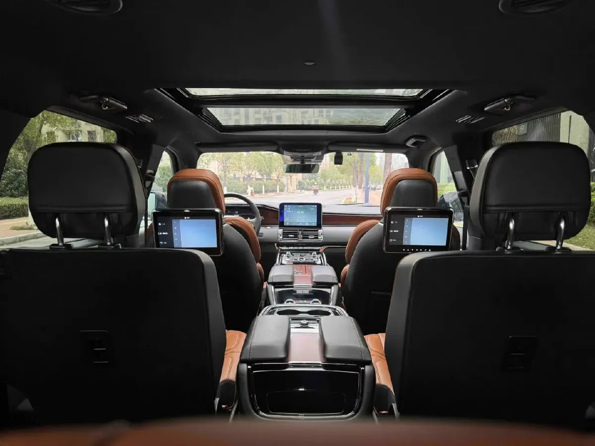 2019 Lincoln Navigator 3.5T 388HP V6 10AT,autocango,china used car exporter,china ev exporter,chinese used car exporter,chinese used ev exporter