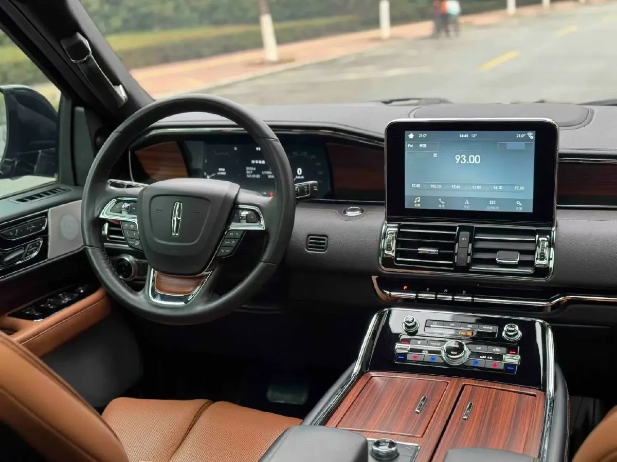 2019 Lincoln Navigator 3.5T 388HP V6 10AT,autocango,china used car exporter,china ev exporter,chinese used car exporter,chinese used ev exporter