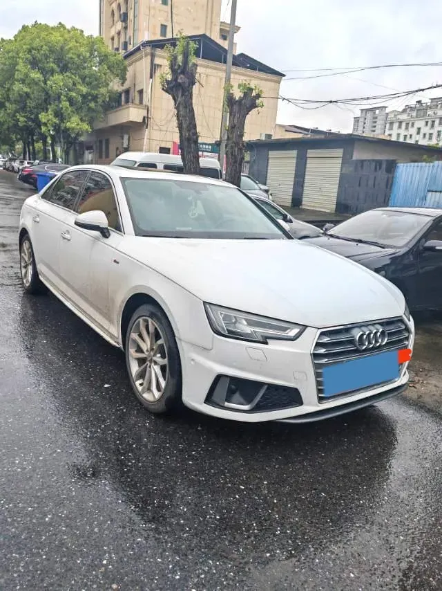 2019 Audi A4L 2.0T 190HP L4 7DCT,autocango,china used car exporter,china ev exporter,chinese used car exporter,chinese used ev exporter