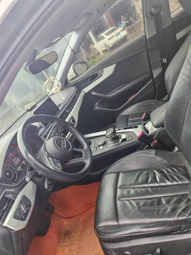 2019 Audi A4L 2.0T 190HP L4 7DCT,autocango,china used car exporter,china ev exporter,chinese used car exporter,chinese used ev exporter