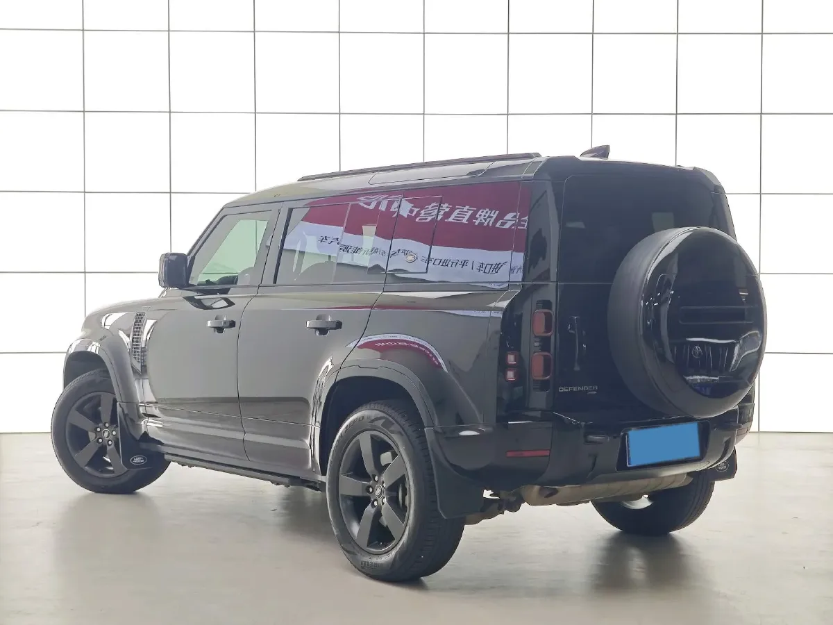 2022 Land Rover Defender 3.0T 400HP L6 8AT,autocango,china used car exporter,china ev exporter,chinese used car exporter,chinese used ev exporter