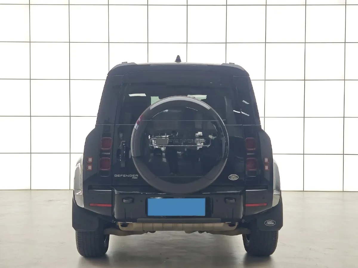2022 Land Rover Defender 3.0T 400HP L6 8AT,autocango,china used car exporter,china ev exporter,chinese used car exporter,chinese used ev exporter
