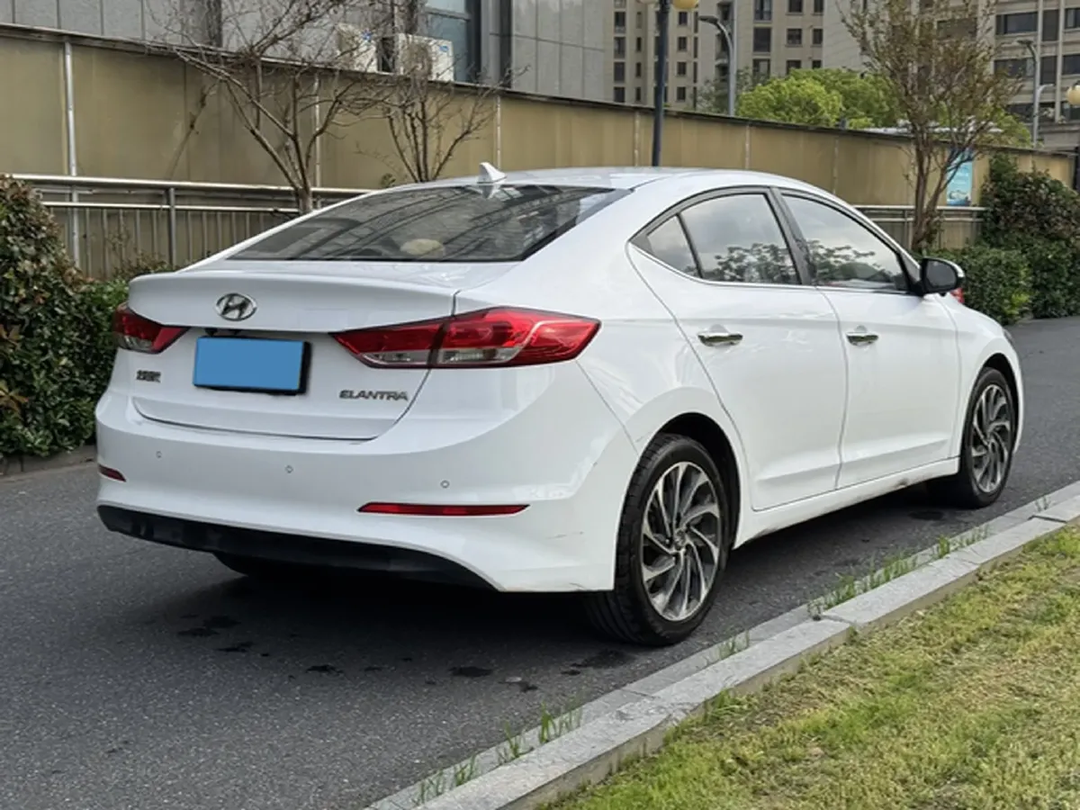 2019 Hyundai Elantra 1.5L 115HP L4 CVT,autocango,china used car exporter,china ev exporter,chinese used car exporter,chinese used ev exporter