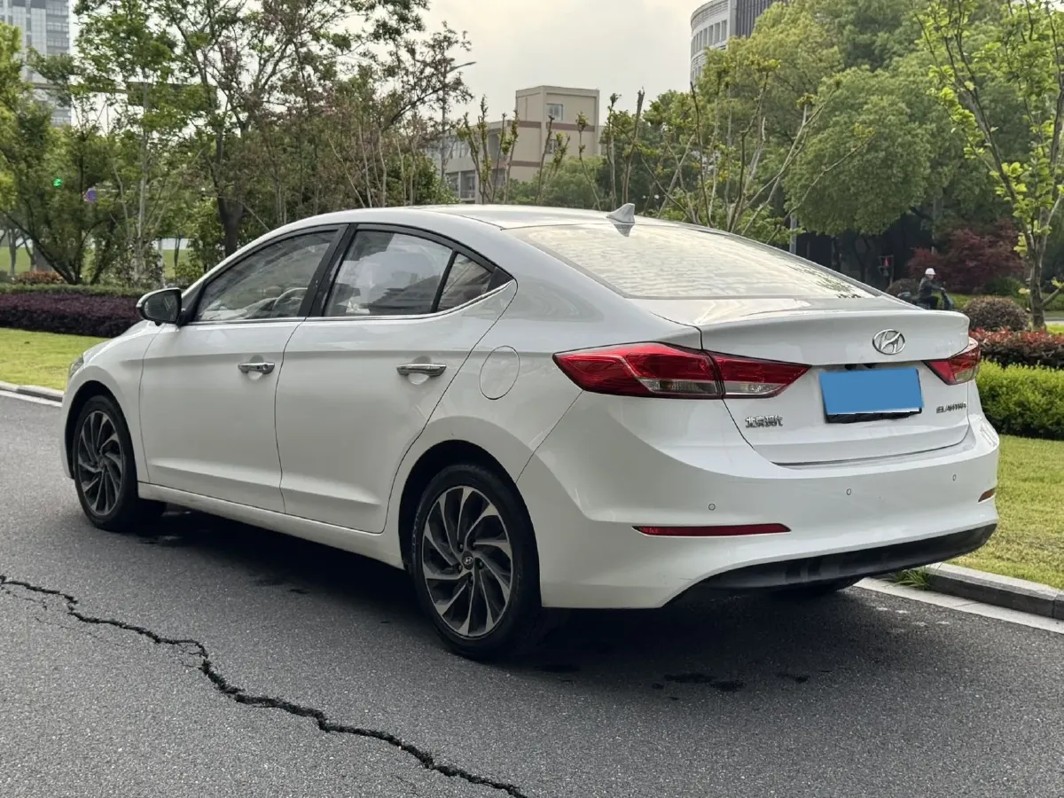 2019 Hyundai Elantra 1.5L 115HP L4 CVT,autocango,china used car exporter,china ev exporter,chinese used car exporter,chinese used ev exporter
