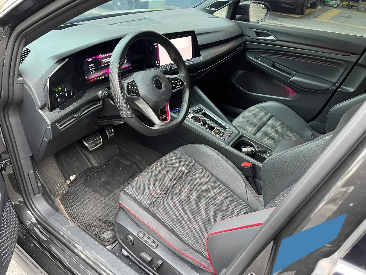 2023 Volkswagen GolfGTI 2.0T 220HP L4 7DCT,autocango,china used car exporter,china ev exporter,chinese used car exporter,chinese used ev exporter