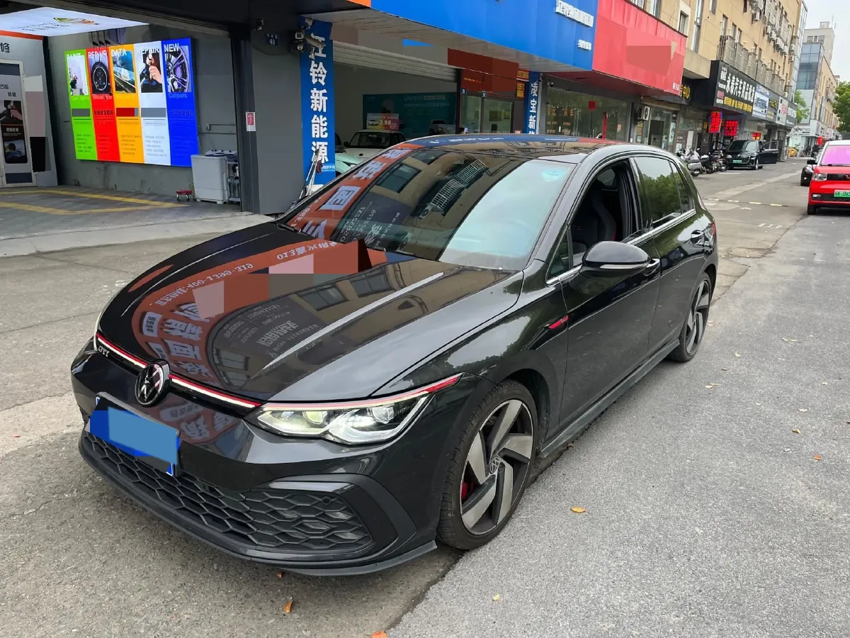 2023 Volkswagen GolfGTI 2.0T 220HP L4 7DCT,autocango,china used car exporter,china ev exporter,chinese used car exporter,chinese used ev exporter