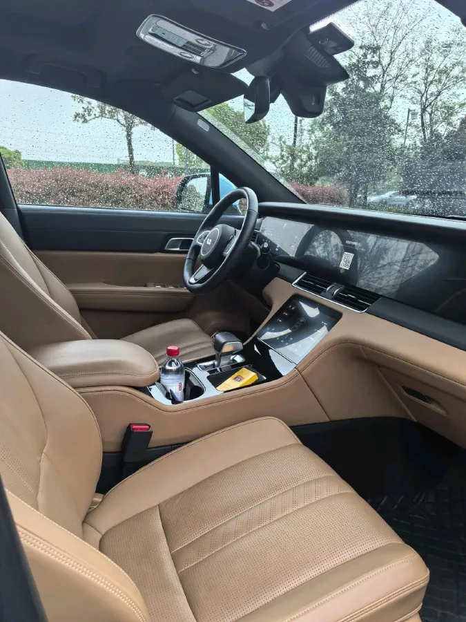 2020 Li ONE Range Extended 131HP REEV 40.5KWH,autocango,china used car exporter,china ev exporter,chinese used car exporter,chinese used ev exporter