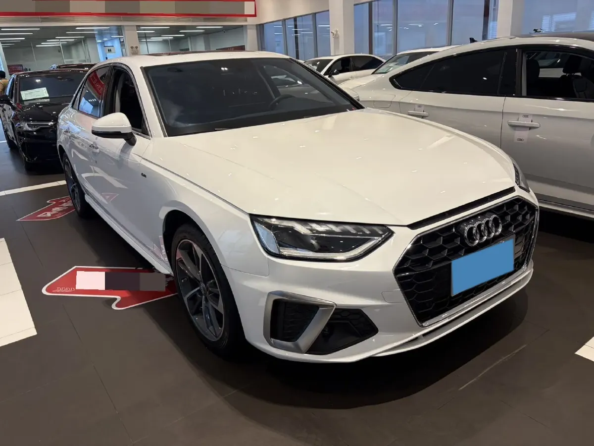 2020 Audi A4L 2.0T 190HP L4 7DCT,autocango,china used car exporter,china ev exporter,chinese used car exporter,chinese used ev exporter