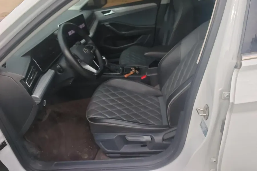 2023 Volkswagen Sagitar 1.5T 160HP L4 7DCT,autocango,china used car exporter,china ev exporter,chinese used car exporter,chinese used ev exporter