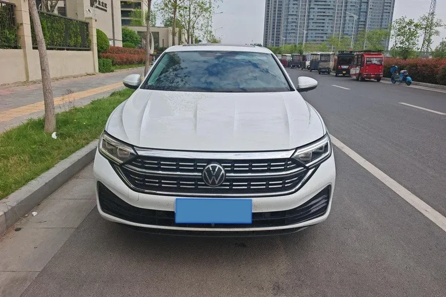 2023 Volkswagen Sagitar 1.5T 160HP L4 7DCT,autocango,china used car exporter,china ev exporter,chinese used car exporter,chinese used ev exporter