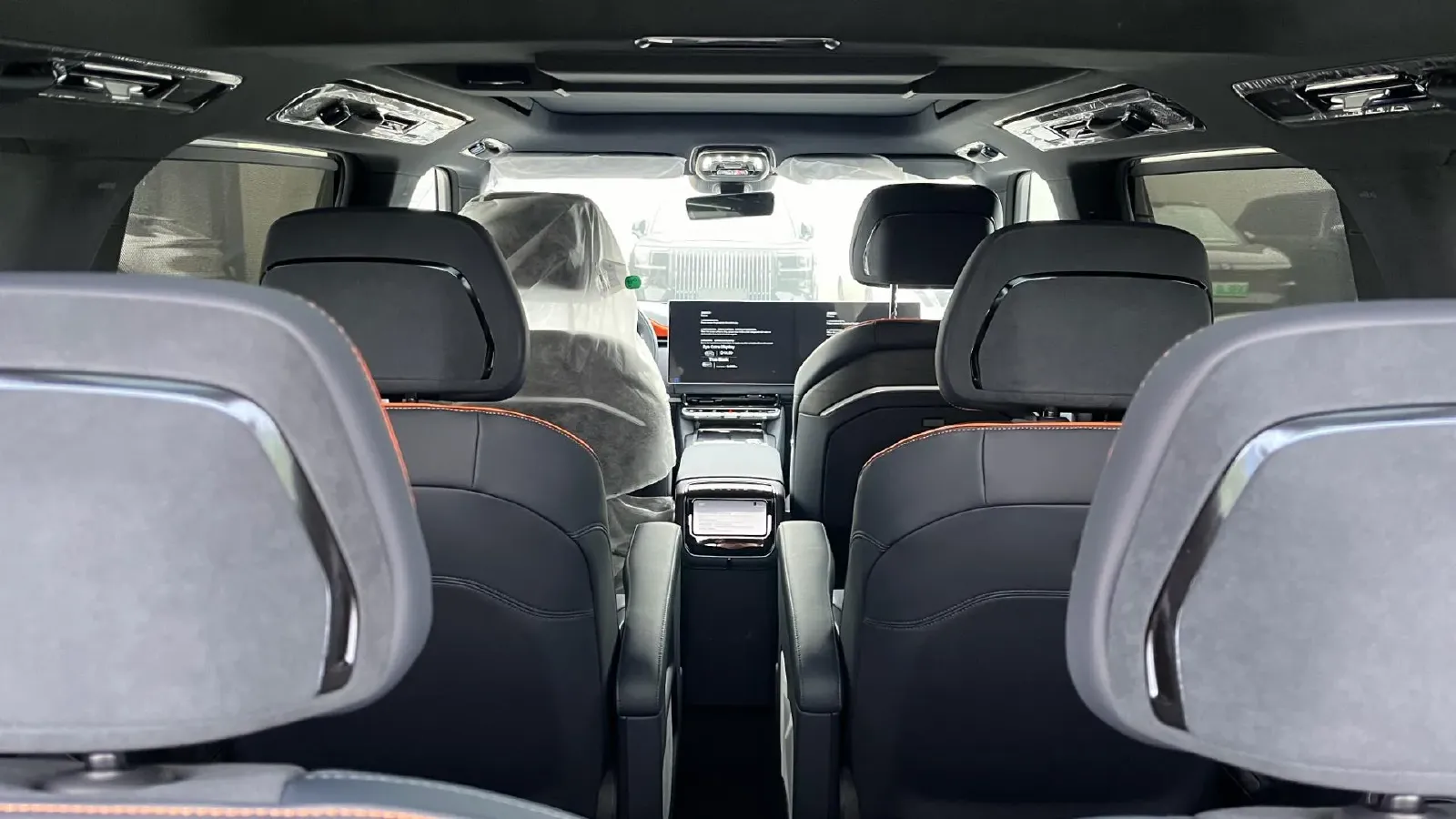 2025 Zeekr 9X 2.0T 279HP L4 1DHT PHEV,autocango,china used car exporter,china ev exporter,chinese used car exporter,chinese used ev exporter