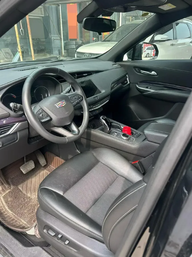 2021 Cadillac XT4 2.0T 237HP L4 9AT,autocango,china used car exporter,china ev exporter,chinese used car exporter,chinese used ev exporter