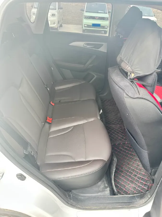 2019 ChangAn CS35 Plus 1.6L 128HP L4 5MT,autocango,china used car exporter,china ev exporter,chinese used car exporter,chinese used ev exporter