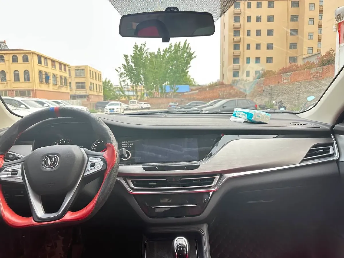 2019 ChangAn CS35 Plus 1.6L 128HP L4 5MT,autocango,china used car exporter,china ev exporter,chinese used car exporter,chinese used ev exporter