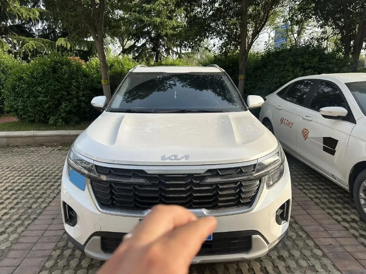 2023 Kia Seltos 1.5L 115HP L4 CVT,autocango,china used car exporter,china ev exporter,chinese used car exporter,chinese used ev exporter