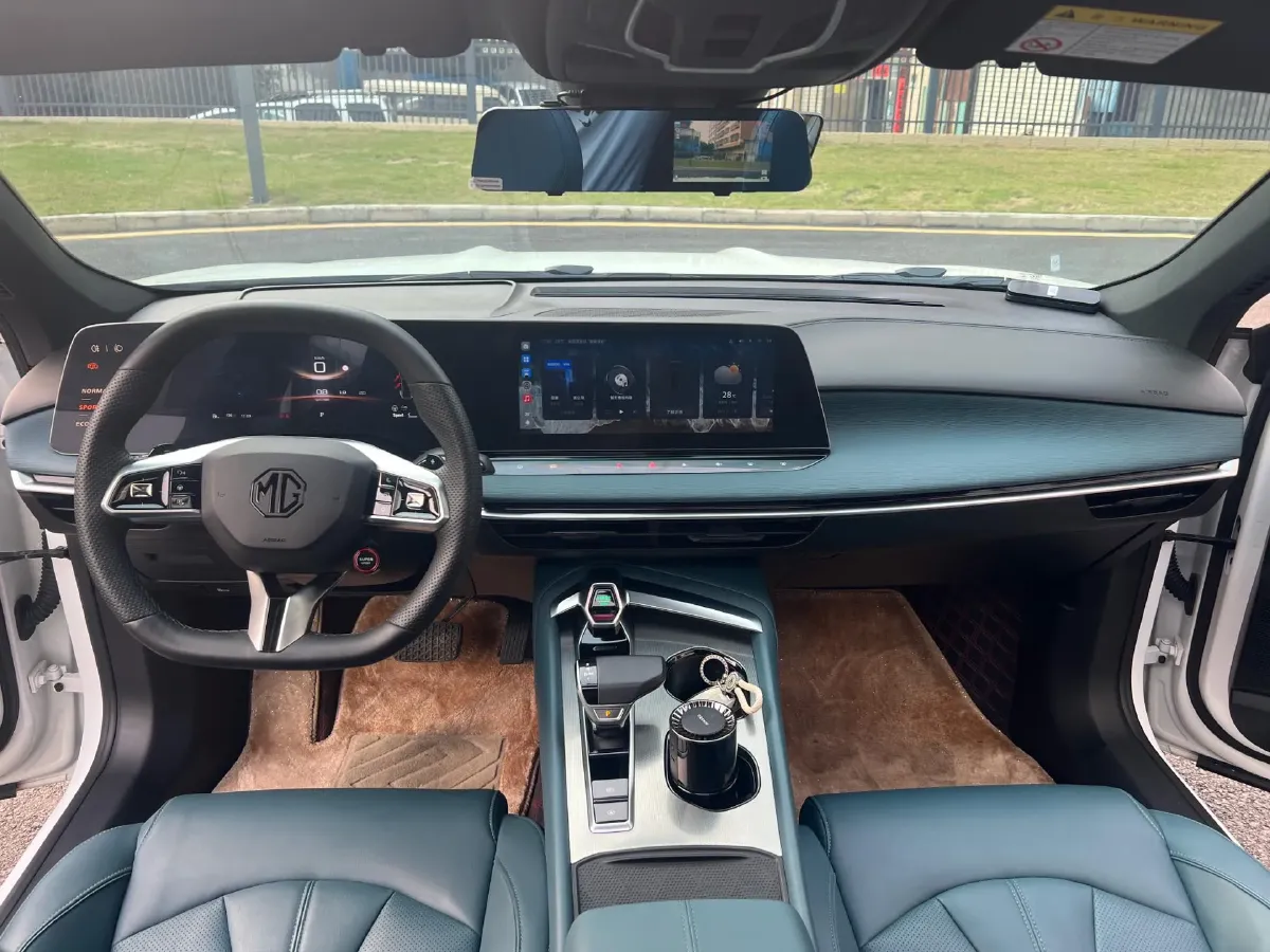 2025 MG 7 1.5T 188HP L4 7DCT,autocango,china used car exporter,china ev exporter,chinese used car exporter,chinese used ev exporter