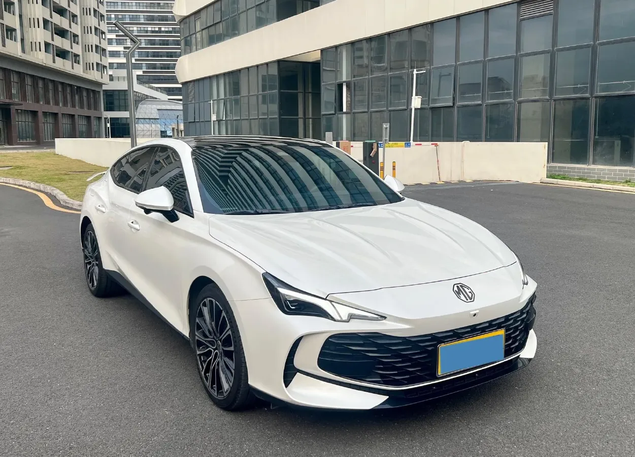 2025 MG 7 1.5T 188HP L4 7DCT,autocango,china used car exporter,china ev exporter,chinese used car exporter,chinese used ev exporter