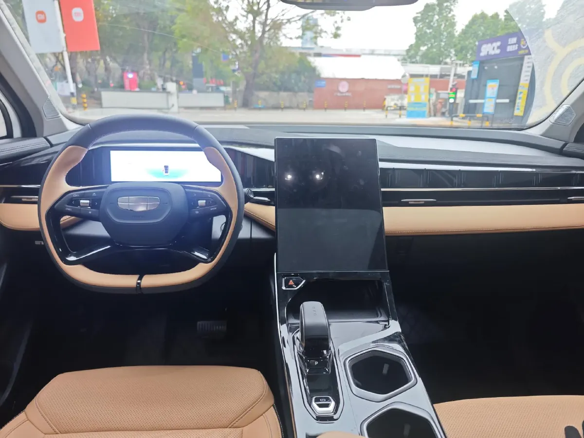 2024 Geely StarRay 1.5T 181HP L4 7DCT,autocango,china used car exporter,china ev exporter,chinese used car exporter,chinese used ev exporter